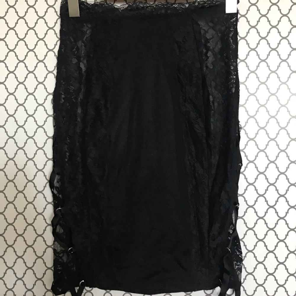 La senza skirt slip